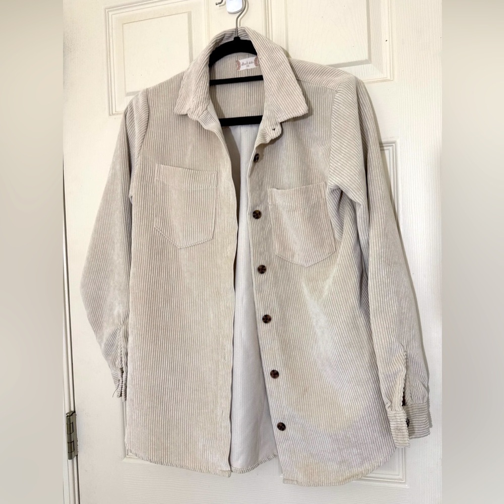 Women's Beige Khaki Corduroy Button Down Shirt Size XS / Small With Pockets